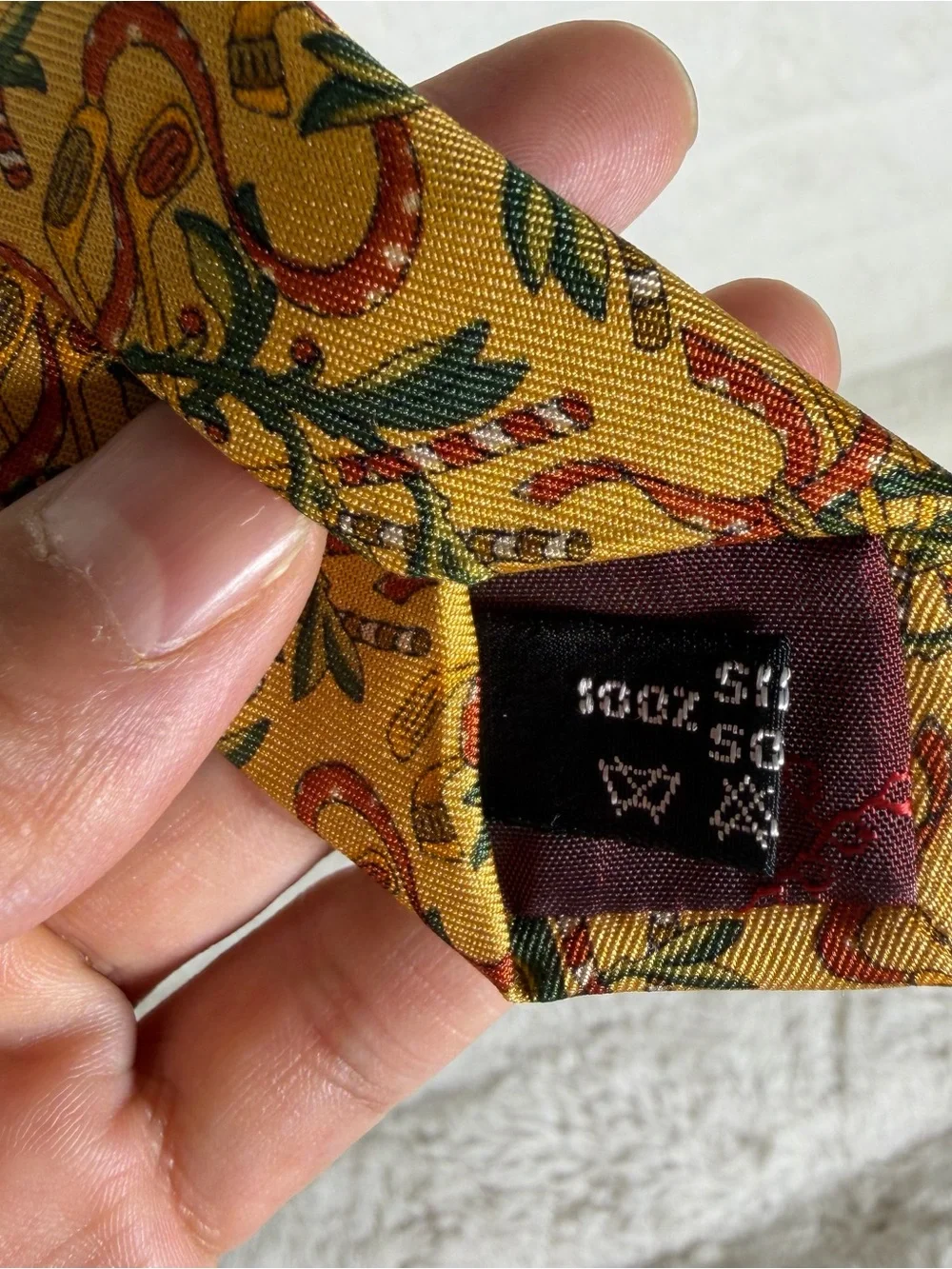 salvatore ferragamo Tie golf and ribbon motif with green foliage festive